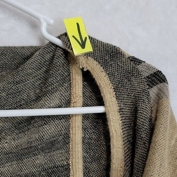 Coco Carmen Sweater Vest Wrap Cardigan Tan Gray Tartan Plaid Fringed One Size - Picture 4 of 14
